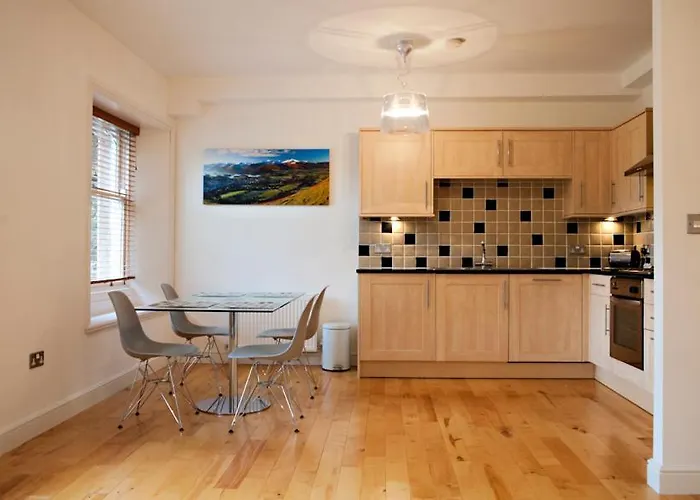 Chaucer View Apartment